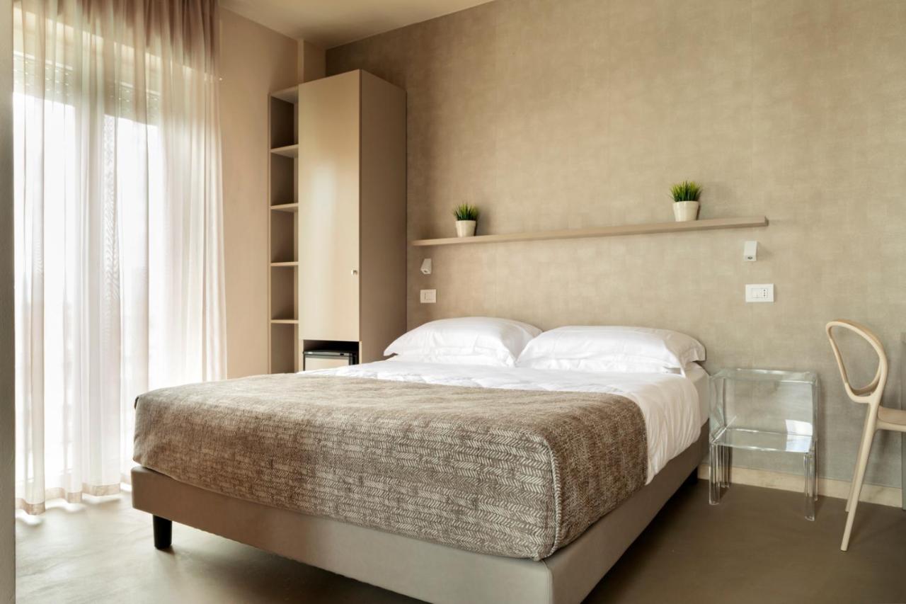 Hotel Bernard San Benedetto del Tronto Exterior photo